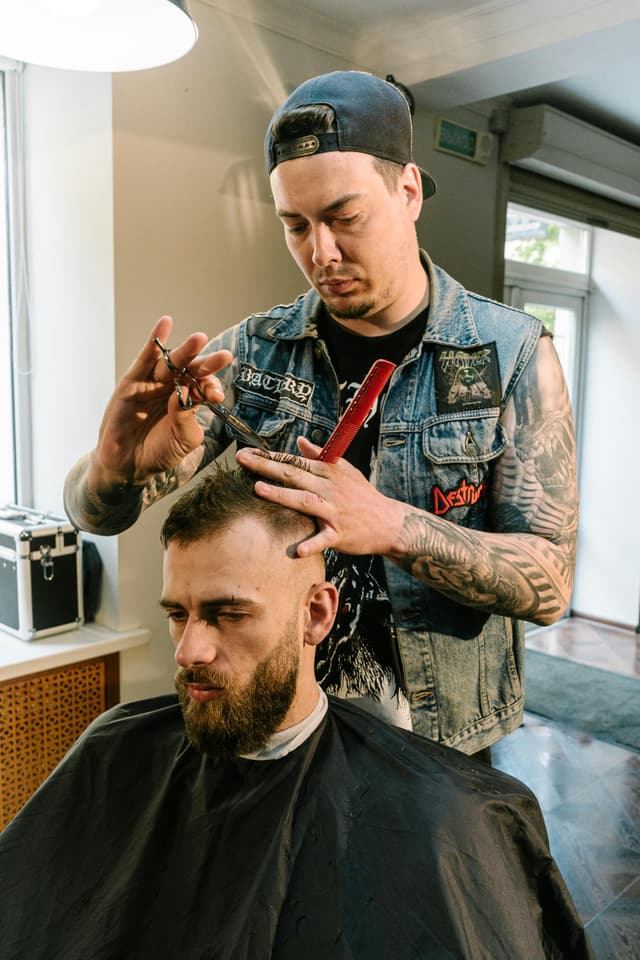 men's haircut
